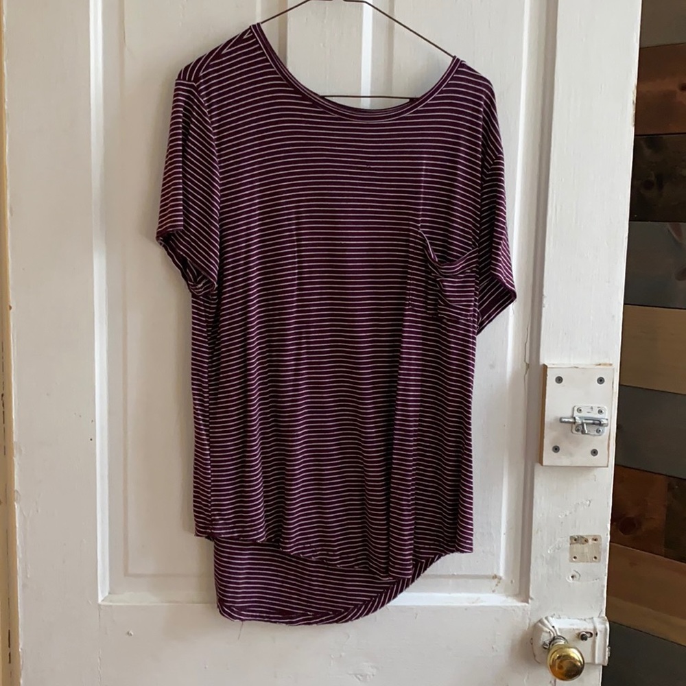 American eagle white and maroon shirt.   Size XL